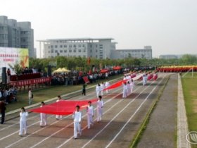 [专题]学院第八届运动会隆重举行