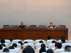 学院举办学生党员学习实践活动专题辅导报告会