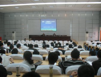 学院举办“说课”专题讲座