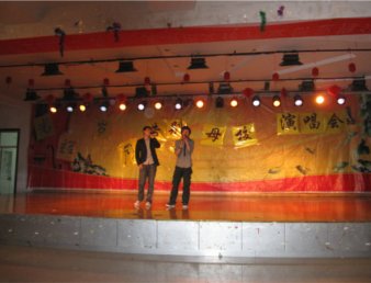学院团委举行毕业生告别母校演唱会