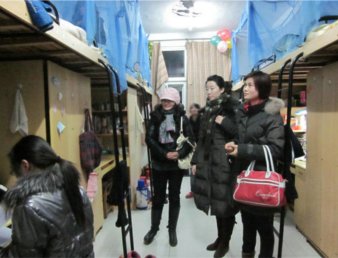 学院开展宿舍安全检查和安全教育工作