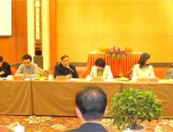 我院与鸠江区政府签订人才合作意向书