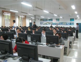 我院成功举行国家职业资格统一鉴定考试