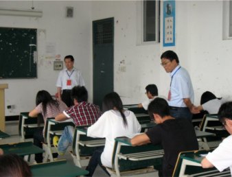 学院第十九期党校结业考试顺利举行