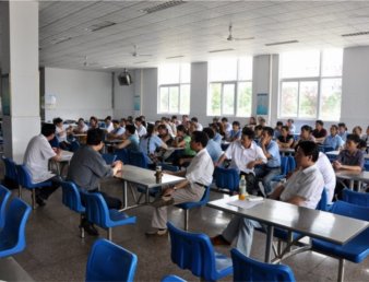 学院举行食品安全教育课  确保师生饮食安全