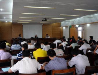 学院举行新生接待工作培训会