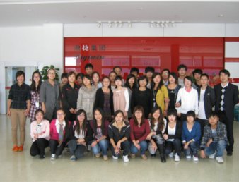 学院领导赴南京看望电信系实习生
