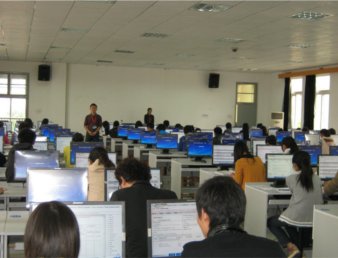 发挥服务社会职能  我院顺利完成银行从业人员、报关员资格考试工作