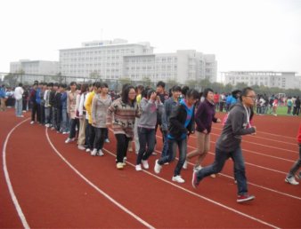 学院“曙光杯”早锻炼活动如火如荼进行