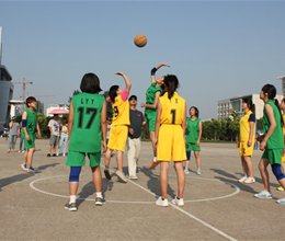 我院第二届女子篮球赛顺利落幕