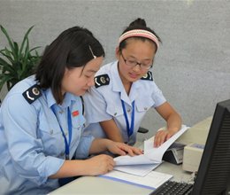 芜湖电视台教育频道采访我院学生校外实习情况（之二）