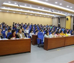 点燃激情 放飞梦想，规划人生 谋划未来——学院2014级《大学生职业生涯规划》公开课教学及研讨会侧记