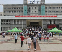 大学英语四六级考试与英语应用能力A、B考试级考试在我院顺利举行