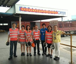 学院一行赴宝供集团看望实习生