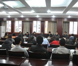 学院举行2014级中英合作班学生座谈会