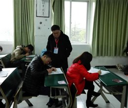 学院第28期党校结业考试顺利进行