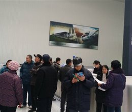 学院组织离退休教师参观芜湖新火车站