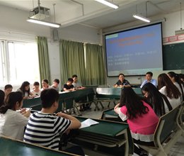 电子信息工程系依托“思政一体化”平台在大学生中开展教育思想观念大讨论