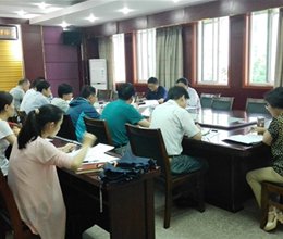 学院召开2015-2016学年先进基层党组织、优秀共产党员和优秀党务工作者评审会