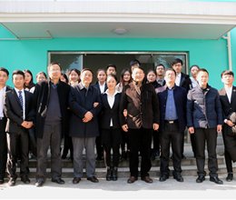 学院领导一行走访用人单位并看望就业实习学生