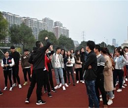 财务金融系开展学生干部团体辅导活动
