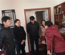思政部党支部开展“在职党员进社区  春节慰问暖人心”主题党日活动