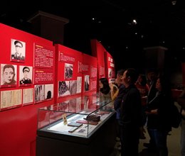 思政部党支部参观渡江第一船暨芜湖解放70周年主题展