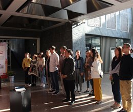思政部党支部参观纪念五四运动100周年图文展