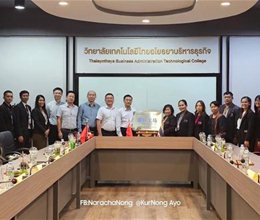 学校党委副书记王炜一行赴泰国交流访问